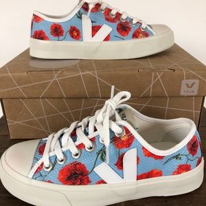 Veja Poppies Sneakers